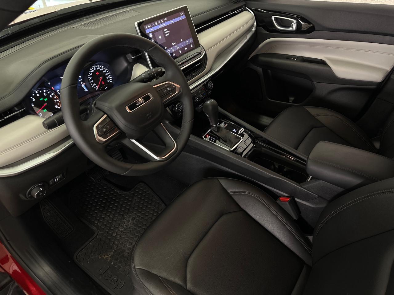 2024 Jeep Compass Limited 4dr 4x4 Photo