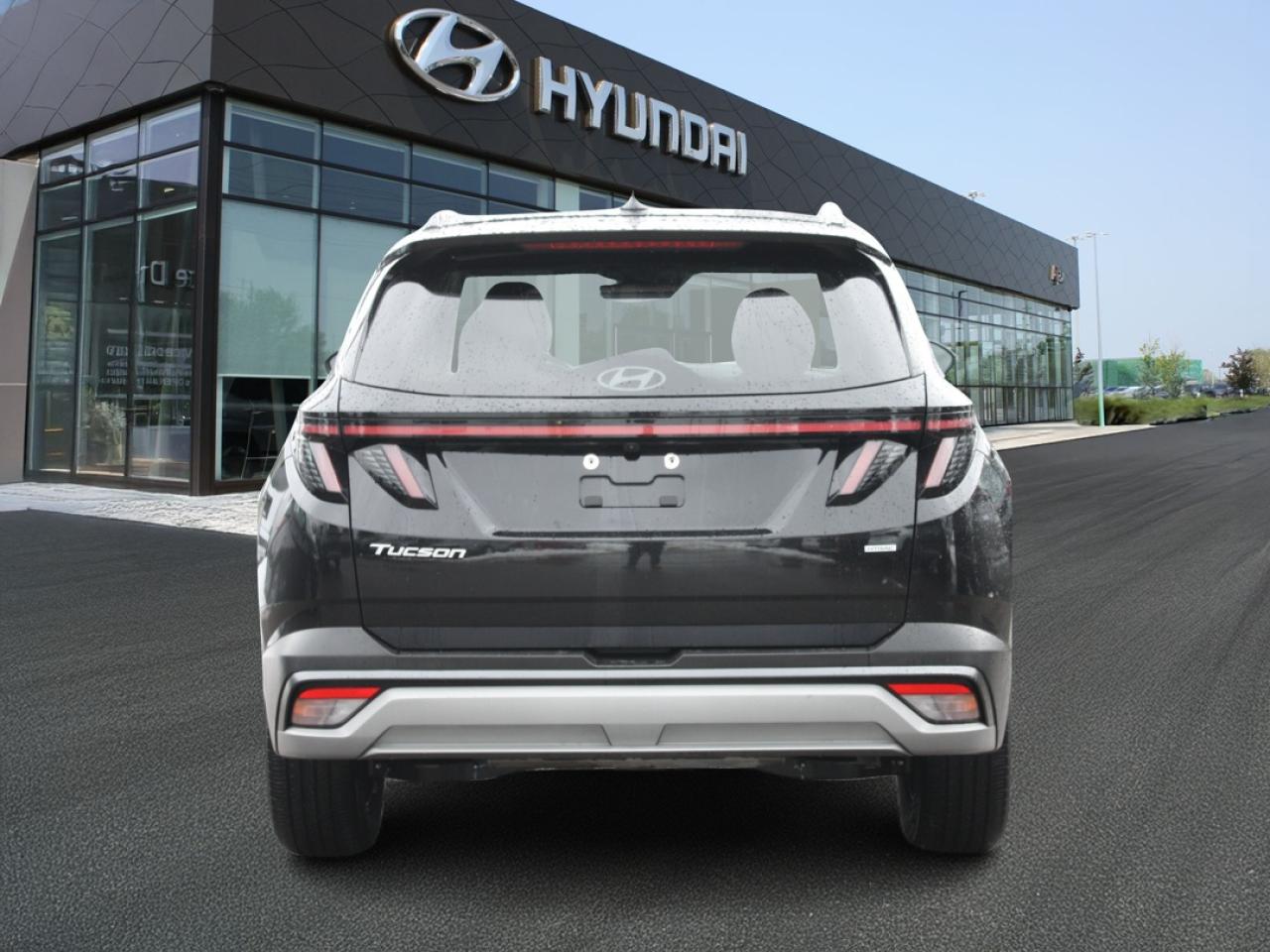 2025 Hyundai Tucson Preferred AWD w-Trend Pkg Photo4