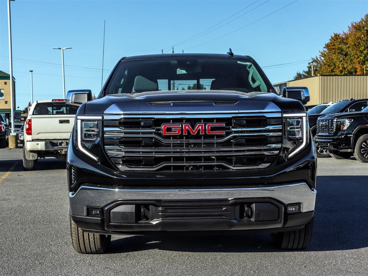 2026 GMC Sierra 1500 Crew Cab Standard Box 4-Wheel Drive SLT Photo