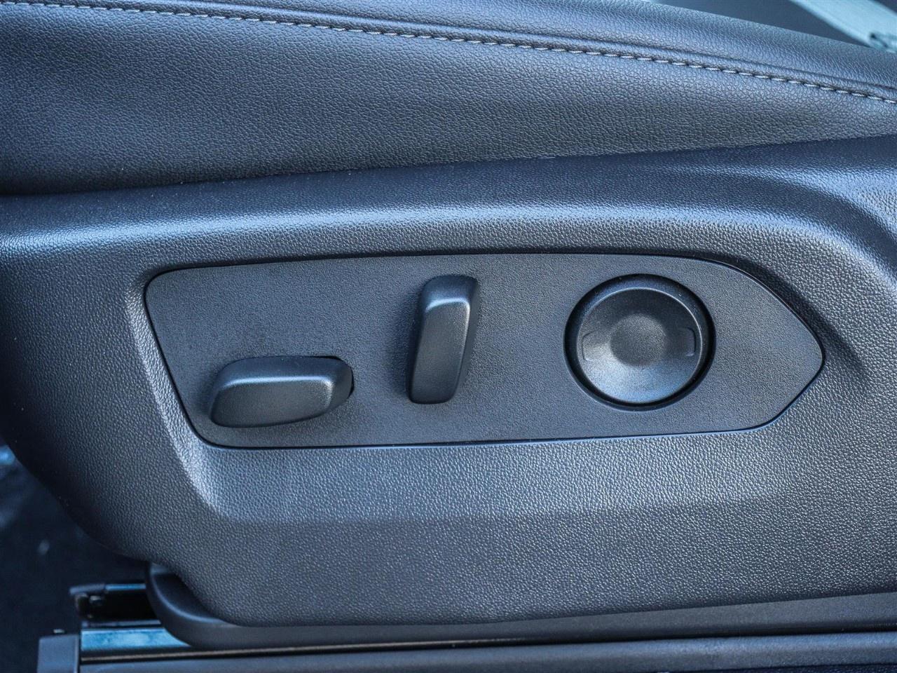 2026 GMC Sierra 1500 Crew Cab Standard Box 4-Wheel Drive SLT Photo