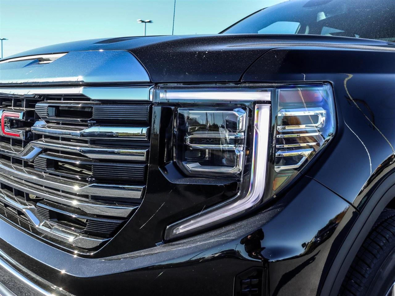 2026 GMC Sierra 1500 Crew Cab Standard Box 4-Wheel Drive SLT Photo