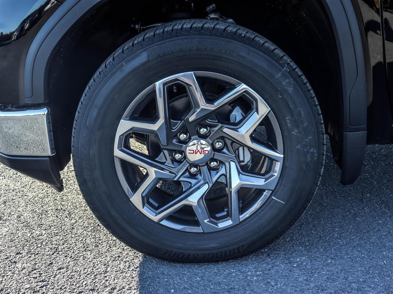 2026 GMC Sierra 1500 Crew Cab Standard Box 4-Wheel Drive SLT Photo