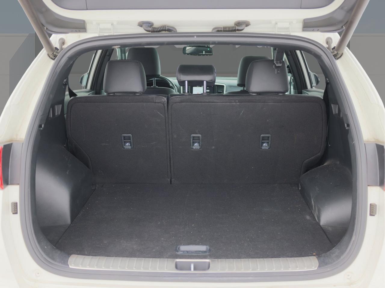 2022 Kia Sportage SX AWD   Ventilated Seat   Leather   Push Start Photo