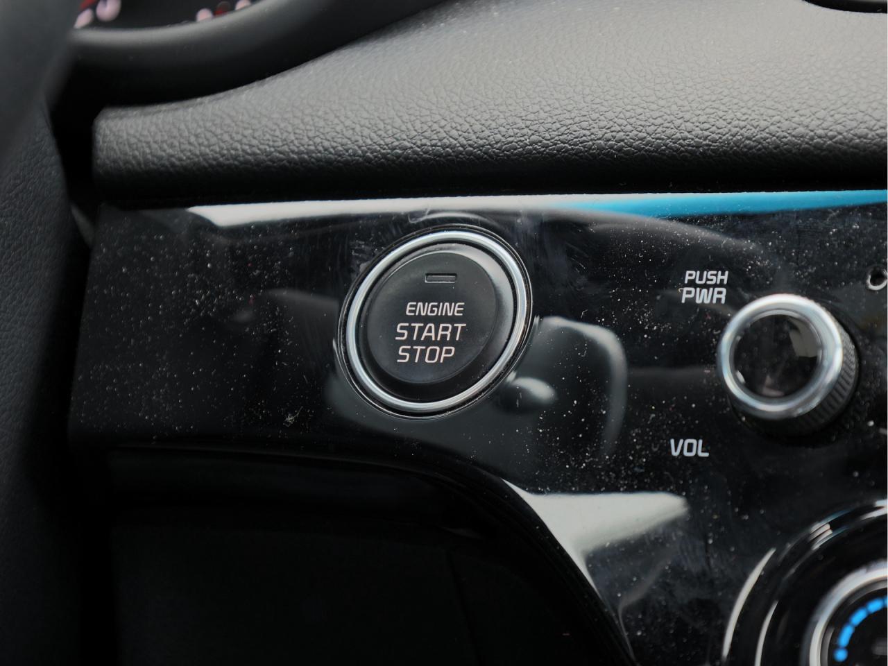 2022 Kia Sportage SX AWD   Ventilated Seat   Leather   Push Start Photo