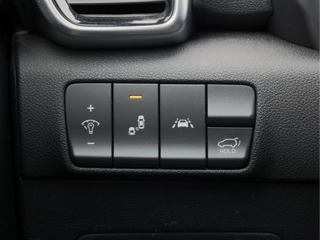 2022 Kia Sportage SX AWD   Ventilated Seat   Leather   Push Start Photo