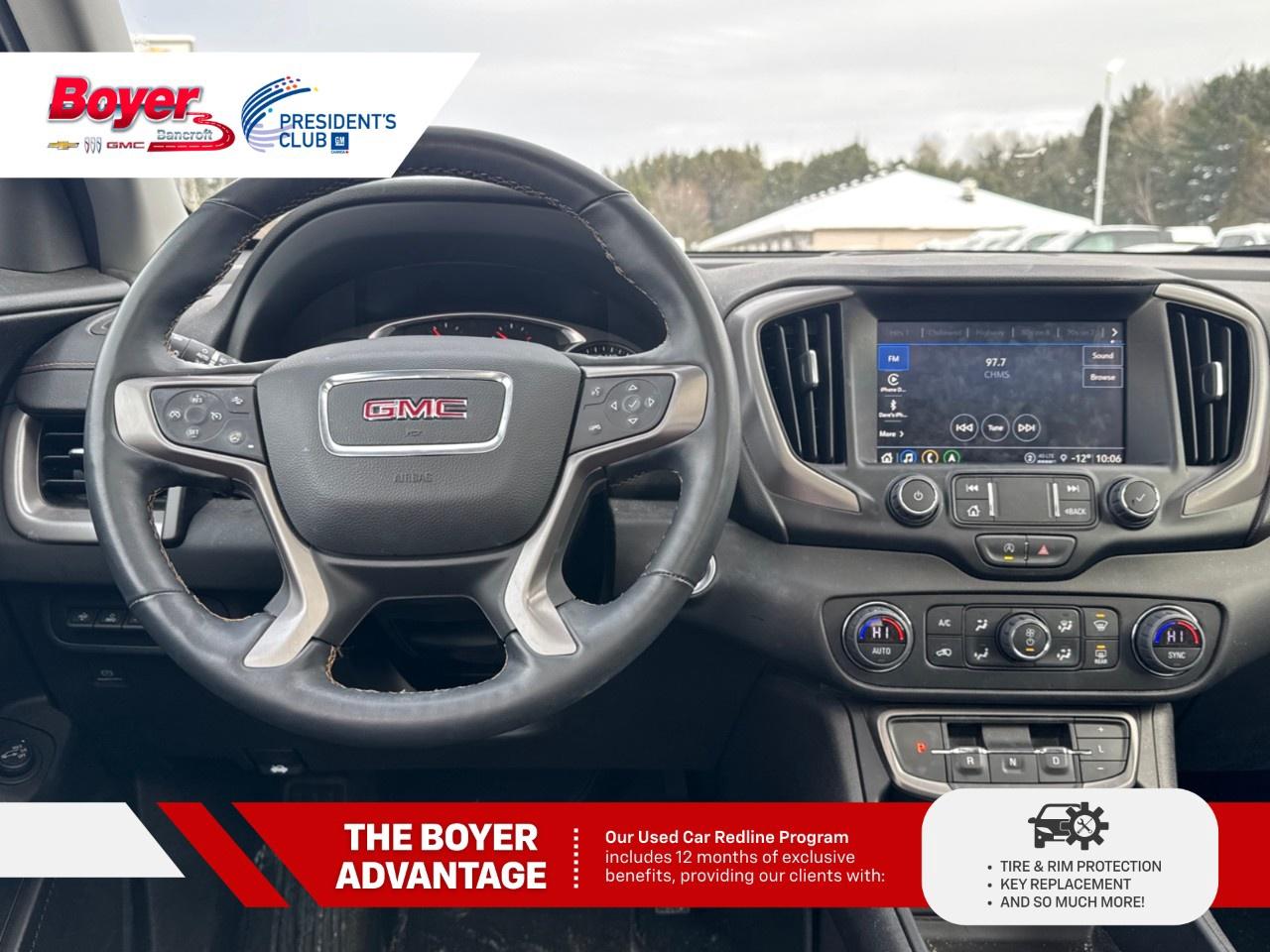 2024 GMC Terrain AWD AT4 Photo