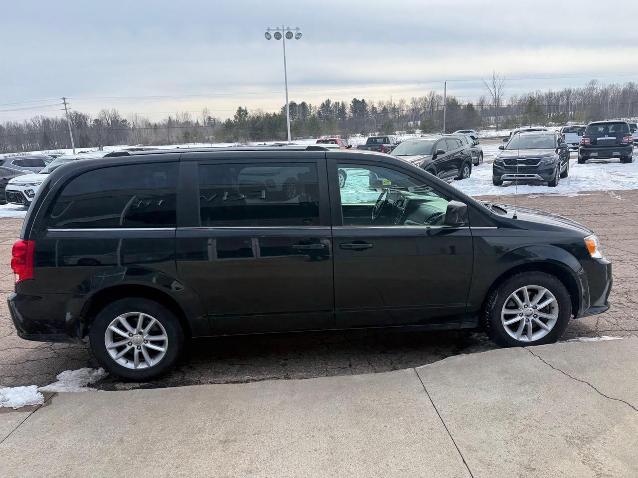 2019 Dodge Grand Caravan CVP/SXT Passenger Van Photo