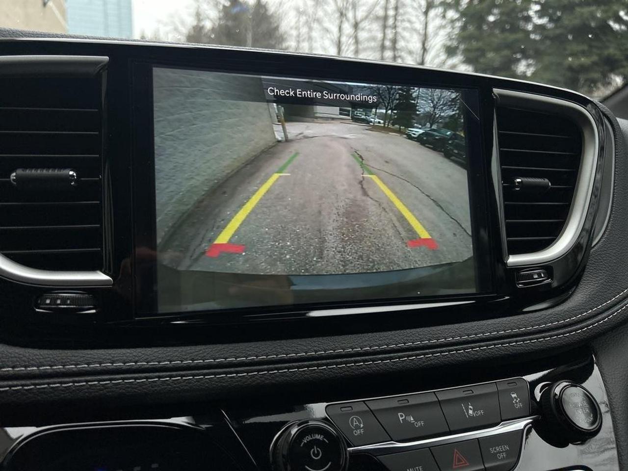 2026 Chrysler Pacifica Select Front-Wheel Drive Passenger Van Photo