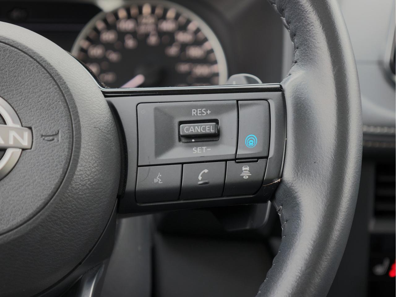 2023 Nissan Rogue SV AWD   Panoramic Roof   Climate Ctrl   Pwr Seat Photo