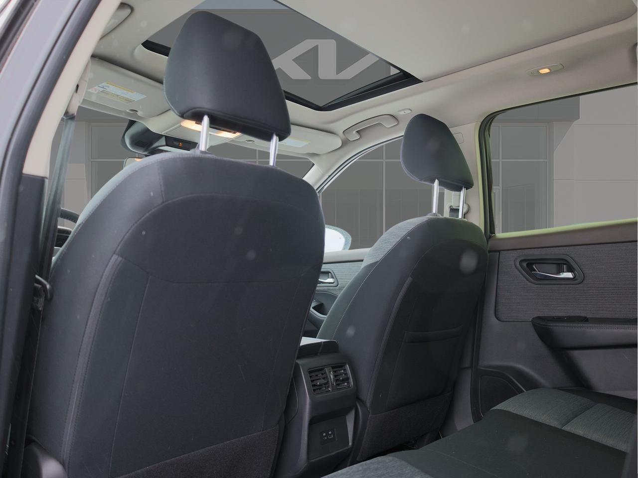 2023 Nissan Rogue SV AWD   Panoramic Roof   Climate Ctrl   Pwr Seat Photo