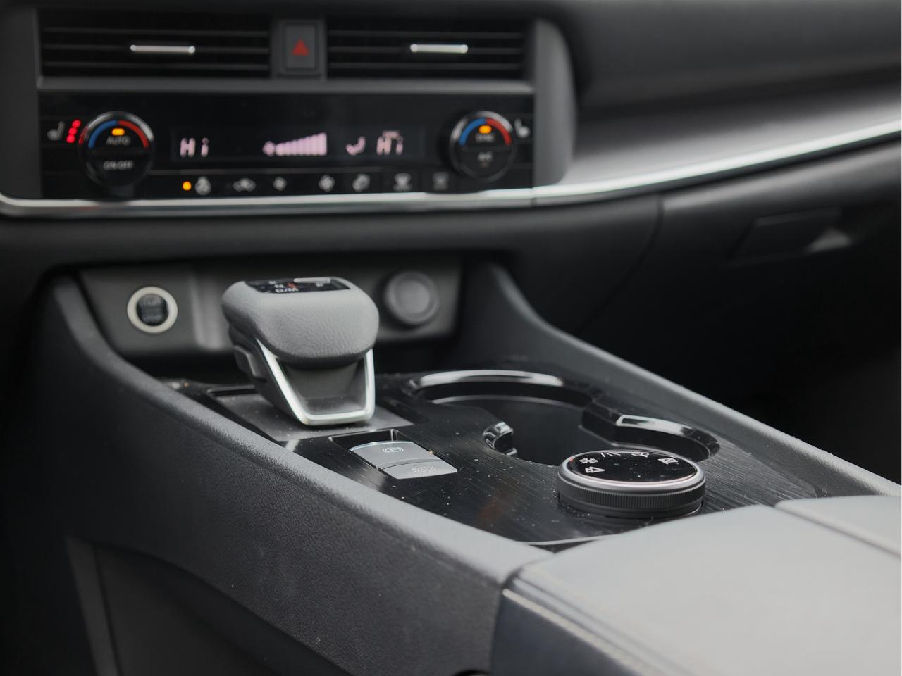 2023 Nissan Rogue SV AWD   Panoramic Roof   Climate Ctrl   Pwr Seat Photo