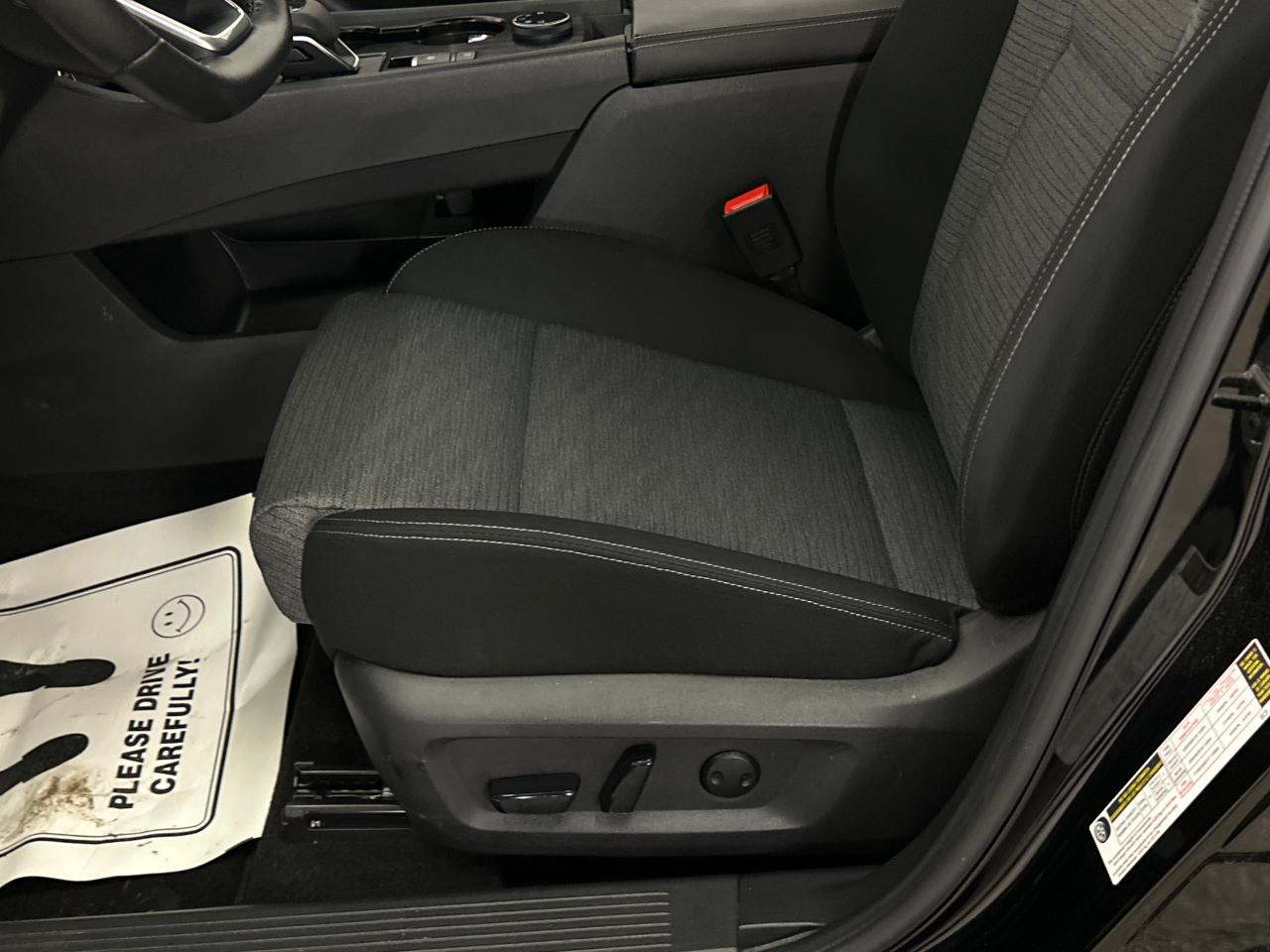 2023 Nissan Rogue SV Moonroof 4dr All-Wheel Drive Sport Utility Photo