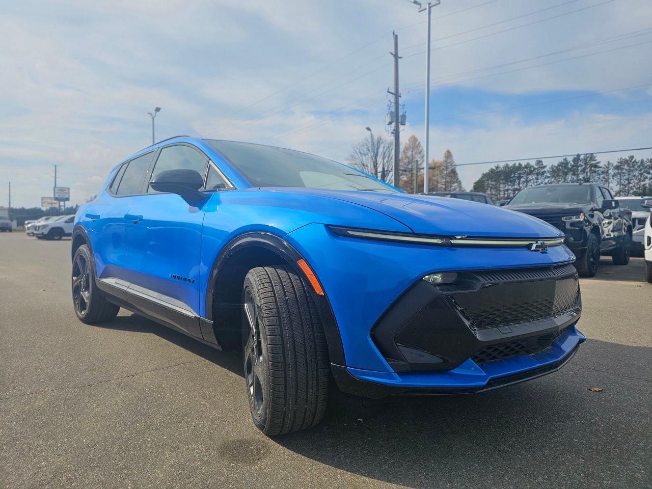 2025 Chevrolet Equinox EV 4dr RS Photo