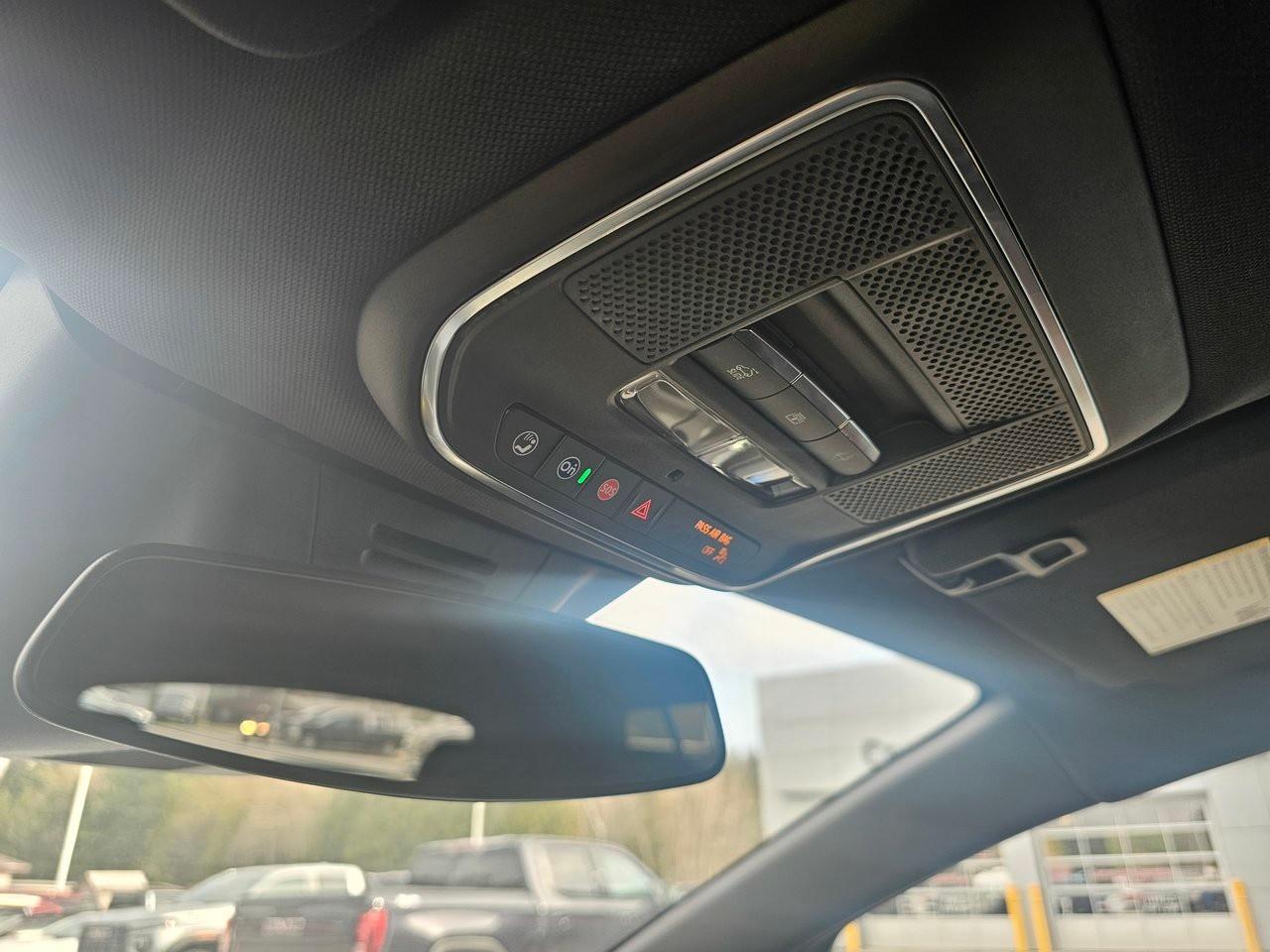 2025 Chevrolet Equinox EV 4dr RS Photo