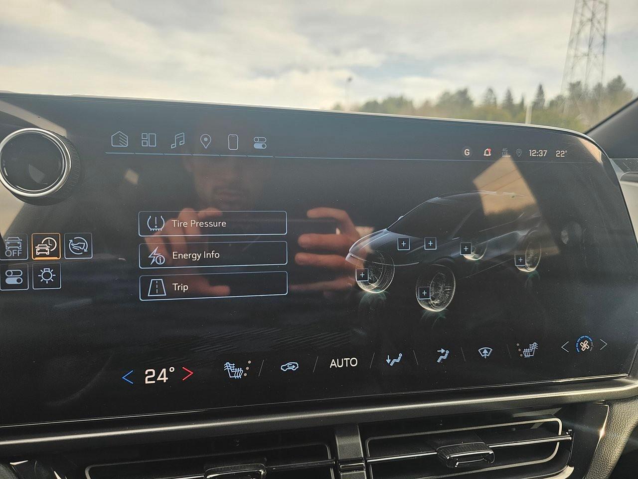 2025 Chevrolet Equinox EV 4dr RS Photo