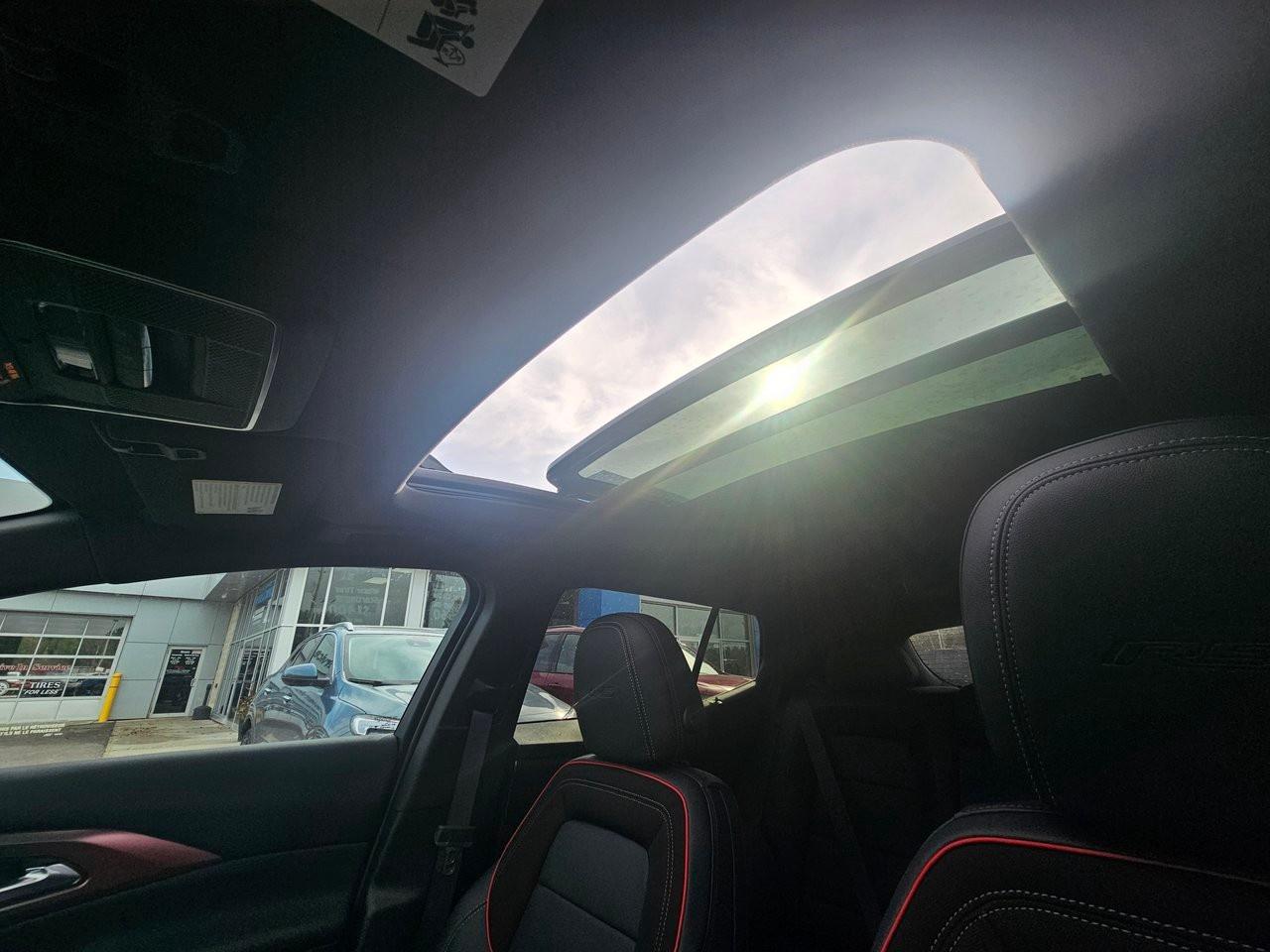 2025 Chevrolet Equinox EV 4dr RS Photo