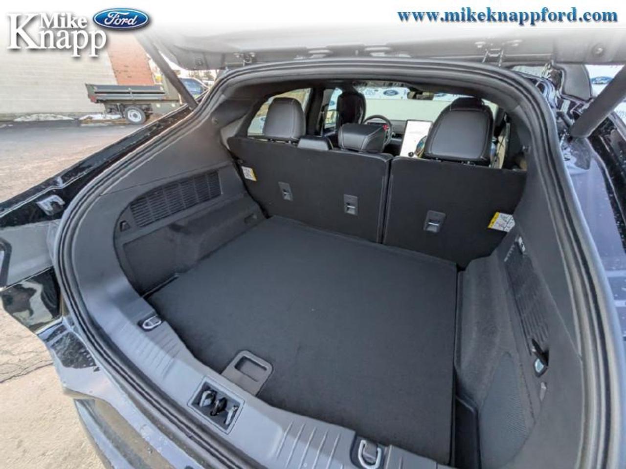 2025 Ford Mustang Mach-E GT Photo