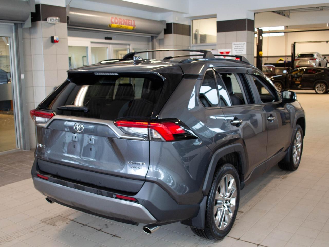 2021 Toyota RAV4 LIMITED  Photo