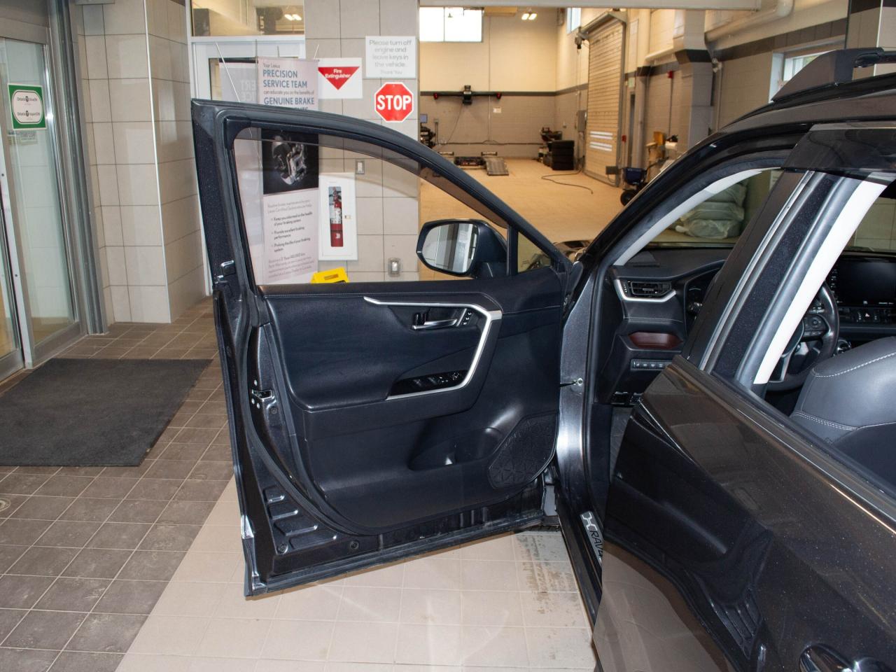 2021 Toyota RAV4 LIMITED  Photo