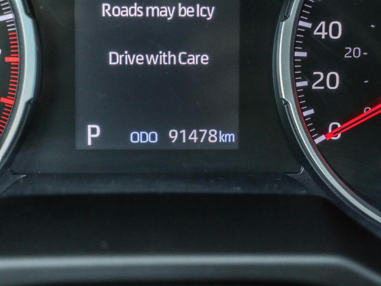 2019 Toyota RAV4 LE 4dr All-wheel Drive Photo