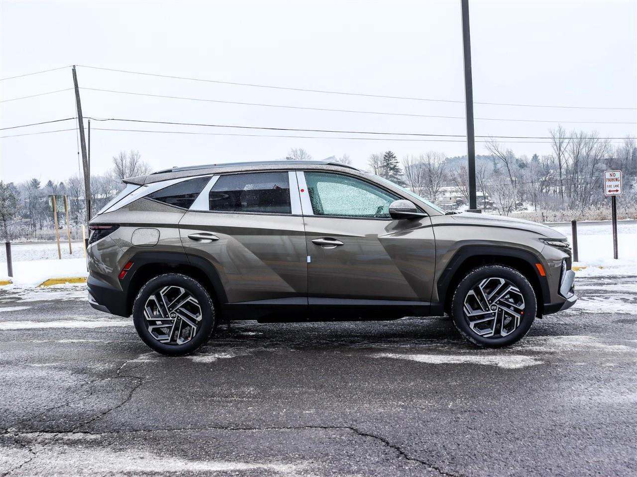 2026 Hyundai Tucson Plug-In Hybrid Ultimate 4dr All-Wheel Drive Photo2