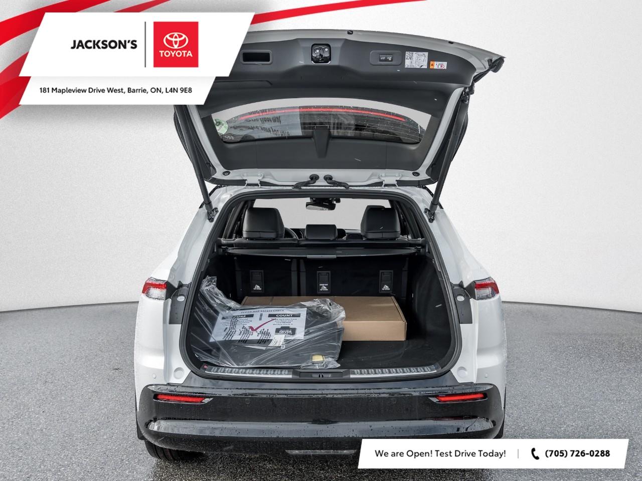 2026 Toyota Crown Signia Limited 4dr All-Wheel Drive Photo