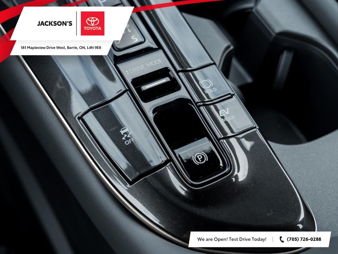 2026 Toyota Crown Signia Limited 4dr All-Wheel Drive Photo