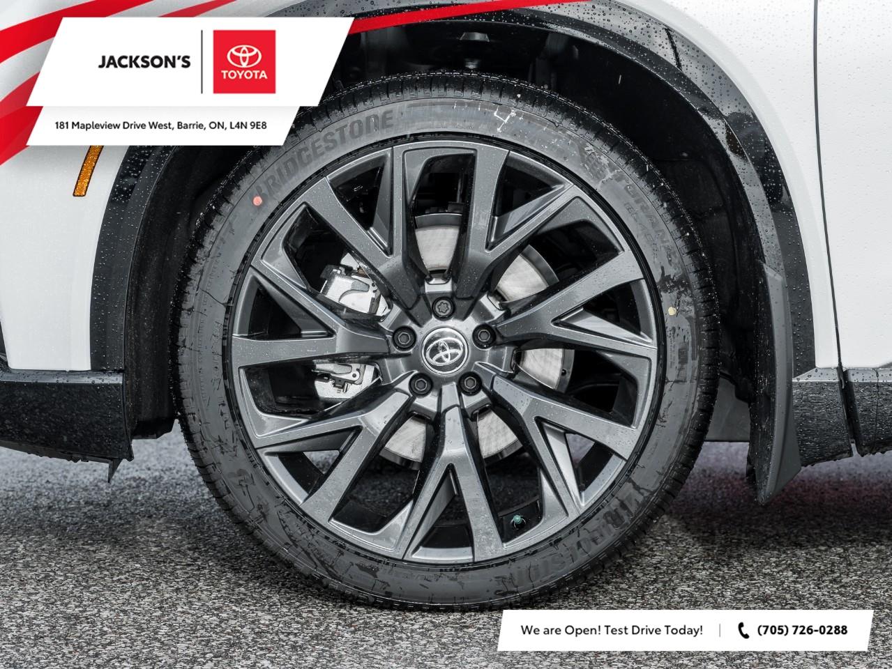 2026 Toyota Crown Signia Limited 4dr All-Wheel Drive Photo