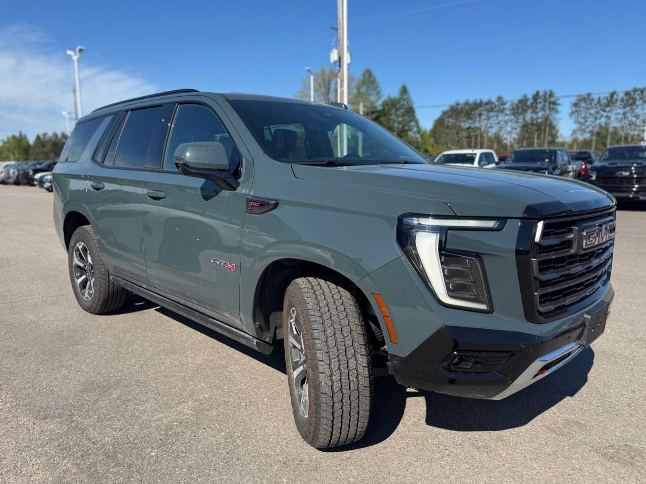 2025 GMC Yukon 4WD 4dr AT4 Ultimate Photo2