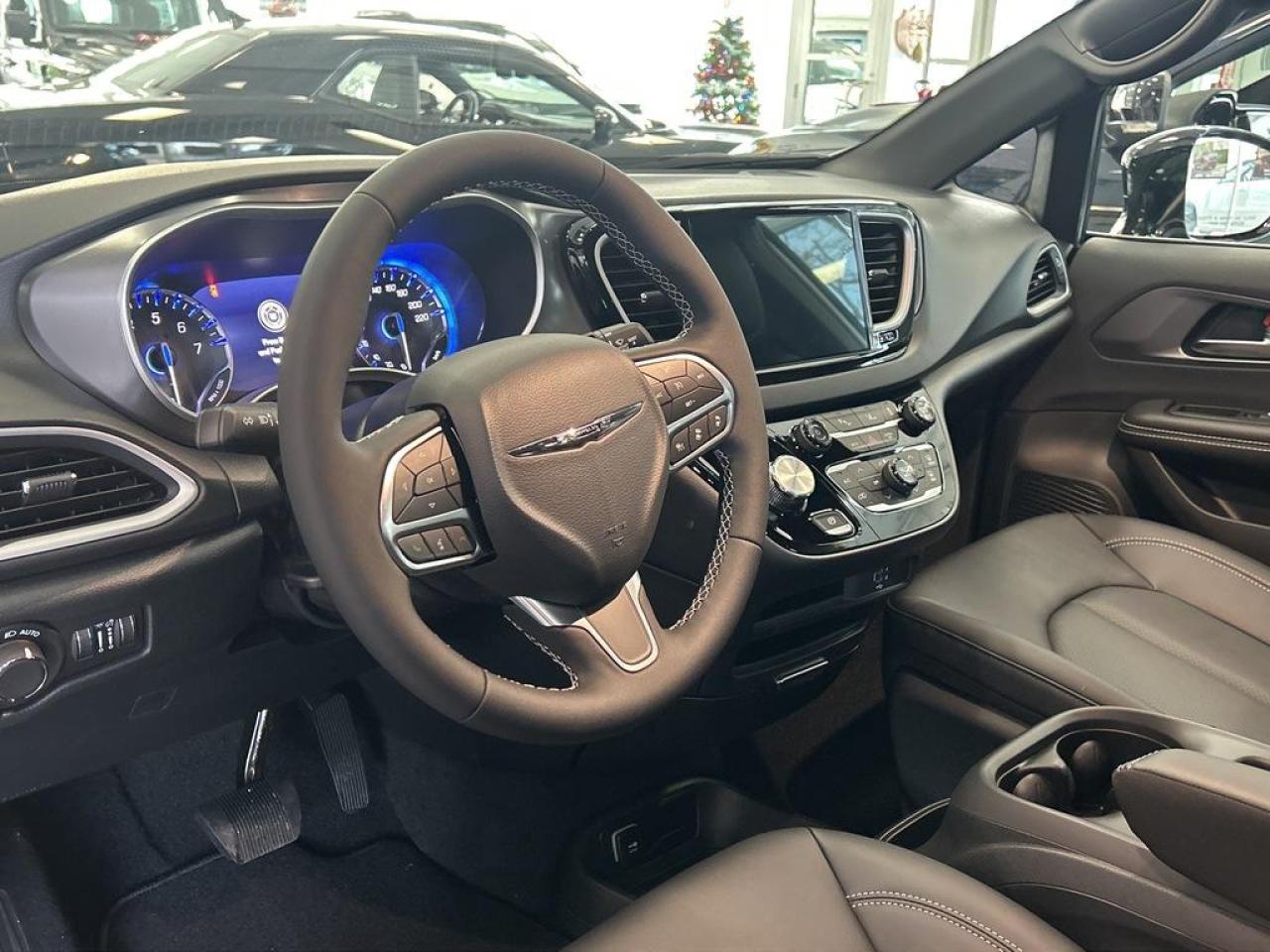 2026 Chrysler Grand Caravan SXT Front-Wheel Drive Passenger Van Photo