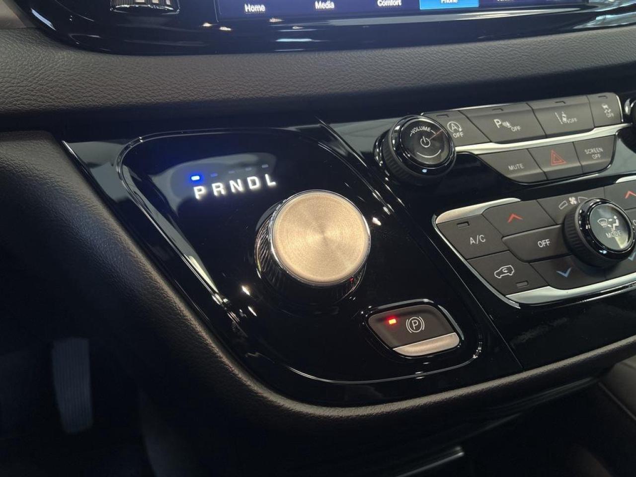 2026 Chrysler Grand Caravan SXT Front-Wheel Drive Passenger Van Photo