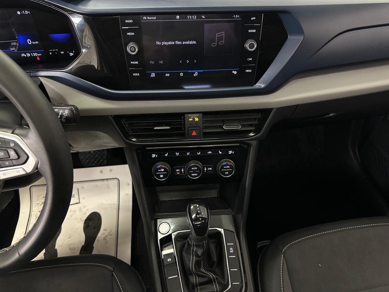 2023 Volkswagen Taos Comfortline 4dr All-Wheel Drive 4MOTION Photo