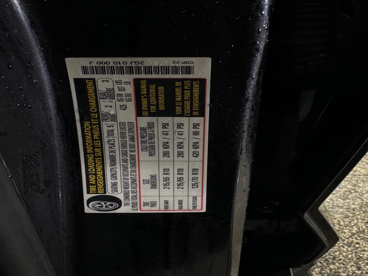 2023 Volkswagen Taos Comfortline 4dr All-Wheel Drive 4MOTION Photo