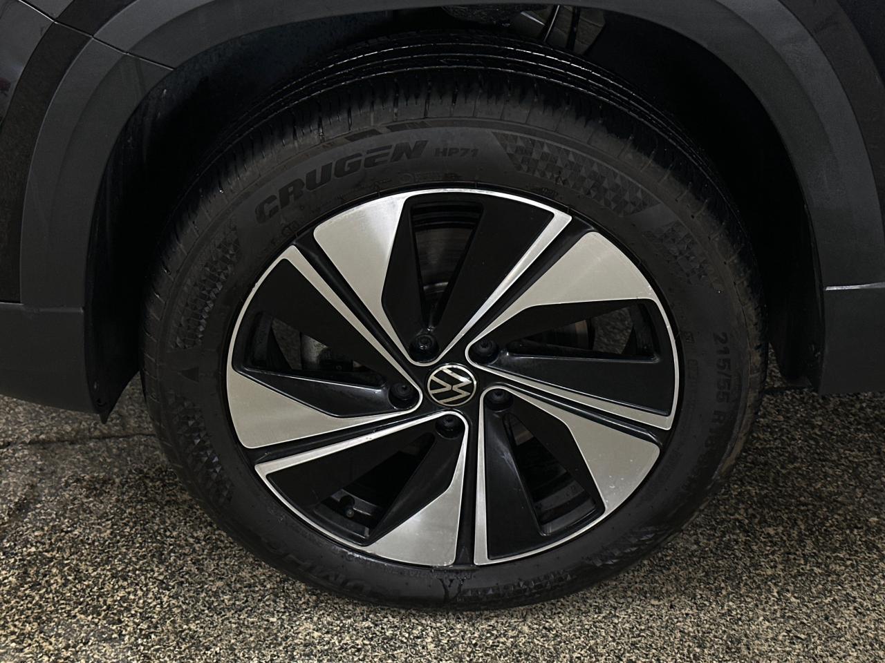 2023 Volkswagen Taos Comfortline 4dr All-Wheel Drive 4MOTION Photo