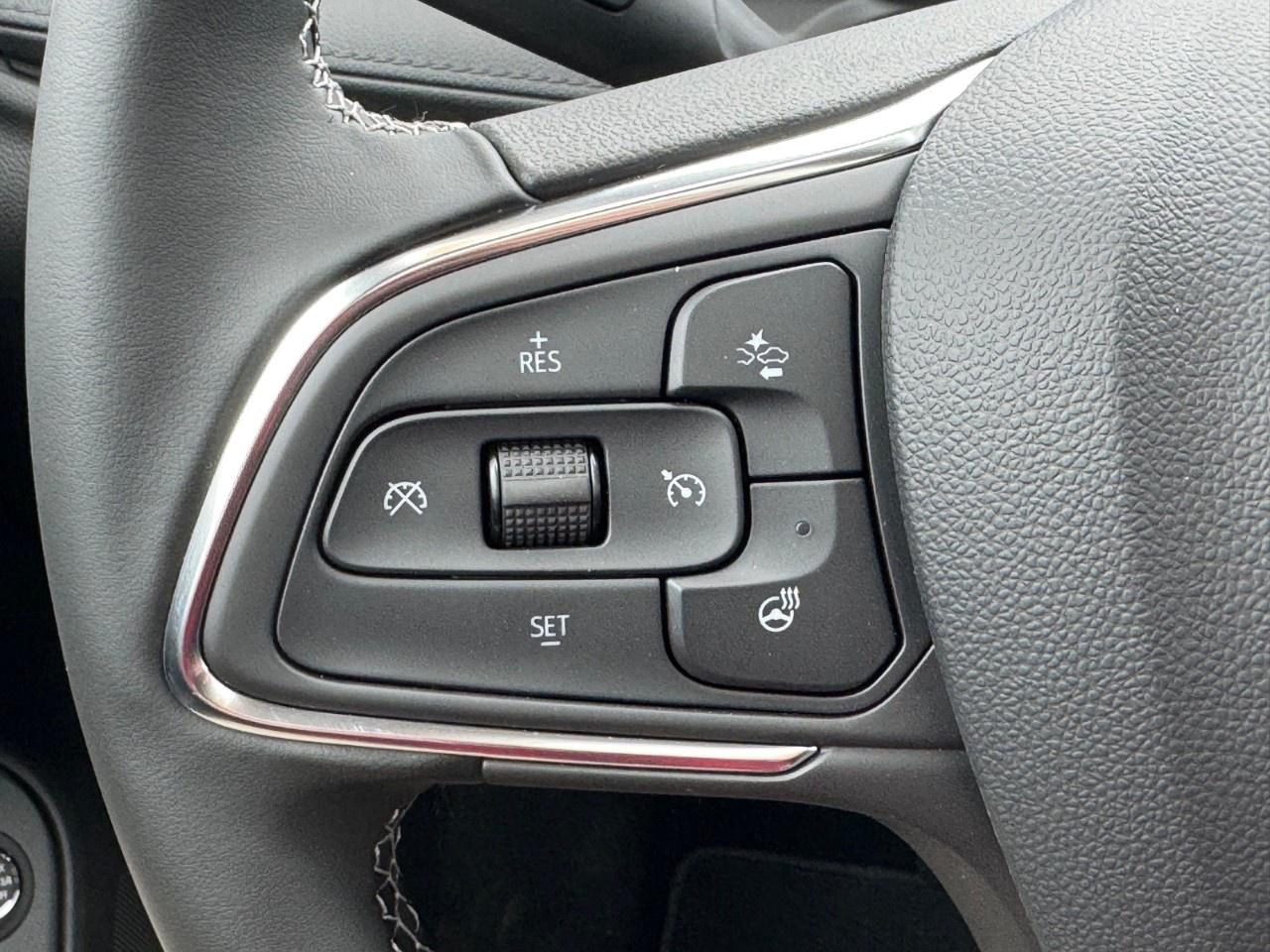 2025 Buick Encore GX Avenir AWD Photo