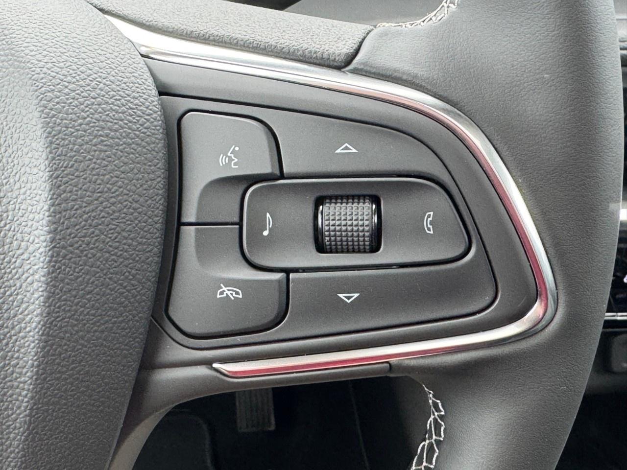 2025 Buick Encore GX Avenir AWD Photo