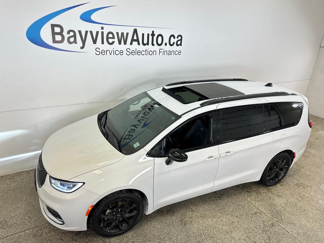 2024 Chrysler Pacifica Touring-L Front-Wheel Drive Passenger Van Photo0