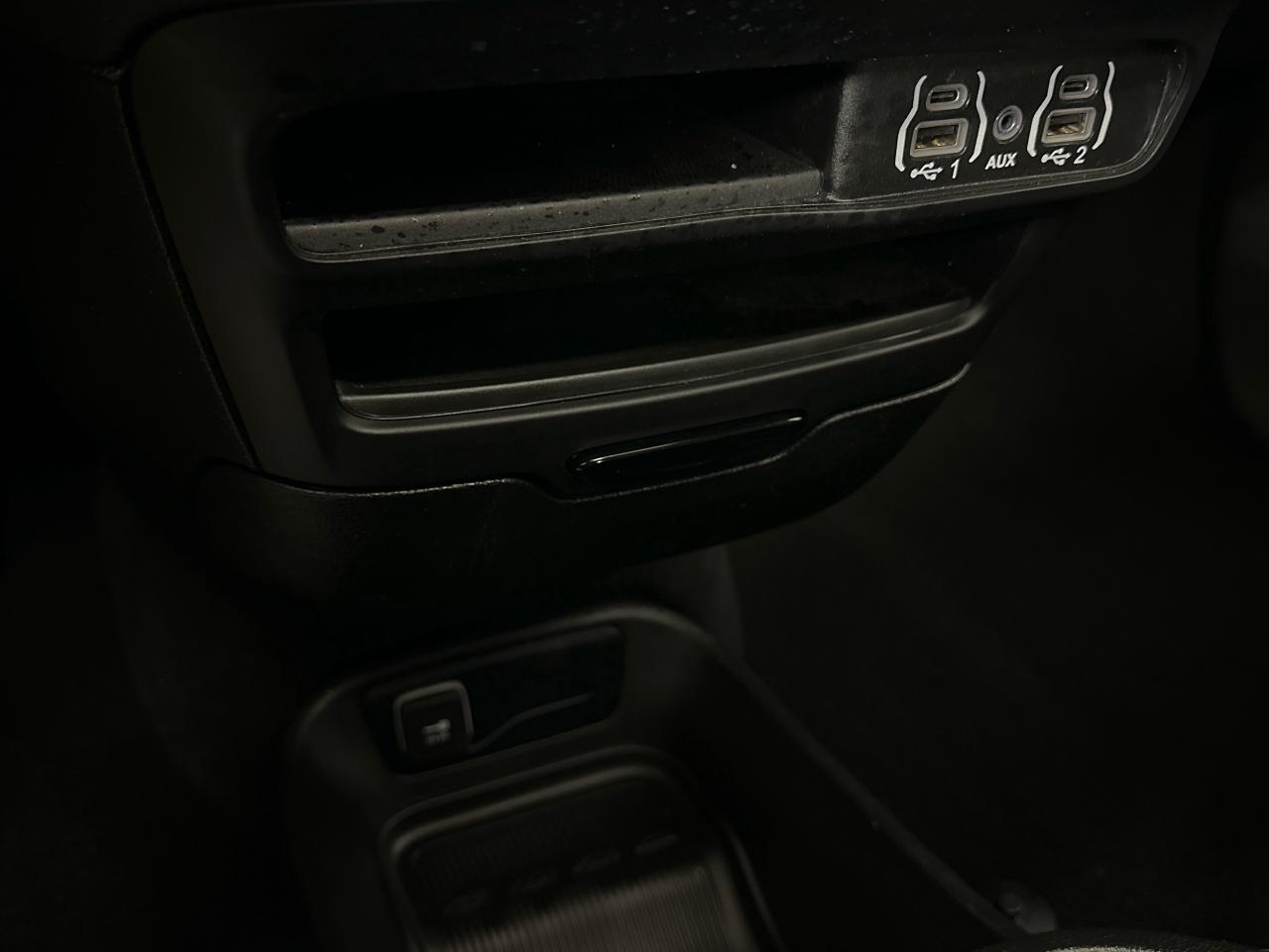 2024 Chrysler Pacifica Touring-L Front-Wheel Drive Passenger Van Photo