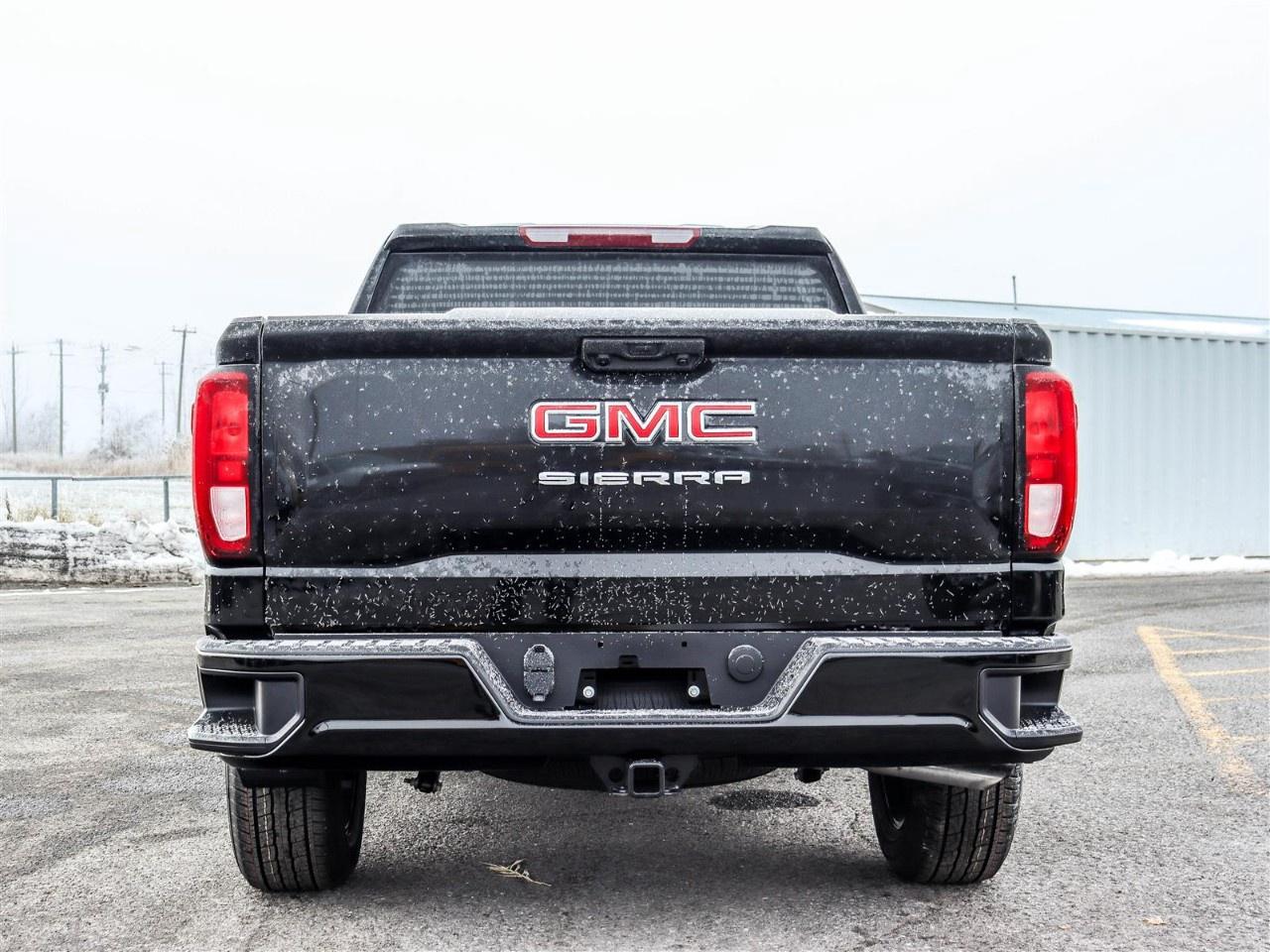 2026 GMC Sierra 1500 Crew Cab Short Box 4-Wheel Drive Pro Photo3