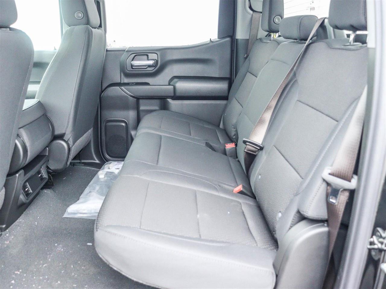 2026 GMC Sierra 1500 Crew Cab Short Box 4-Wheel Drive Pro Photo