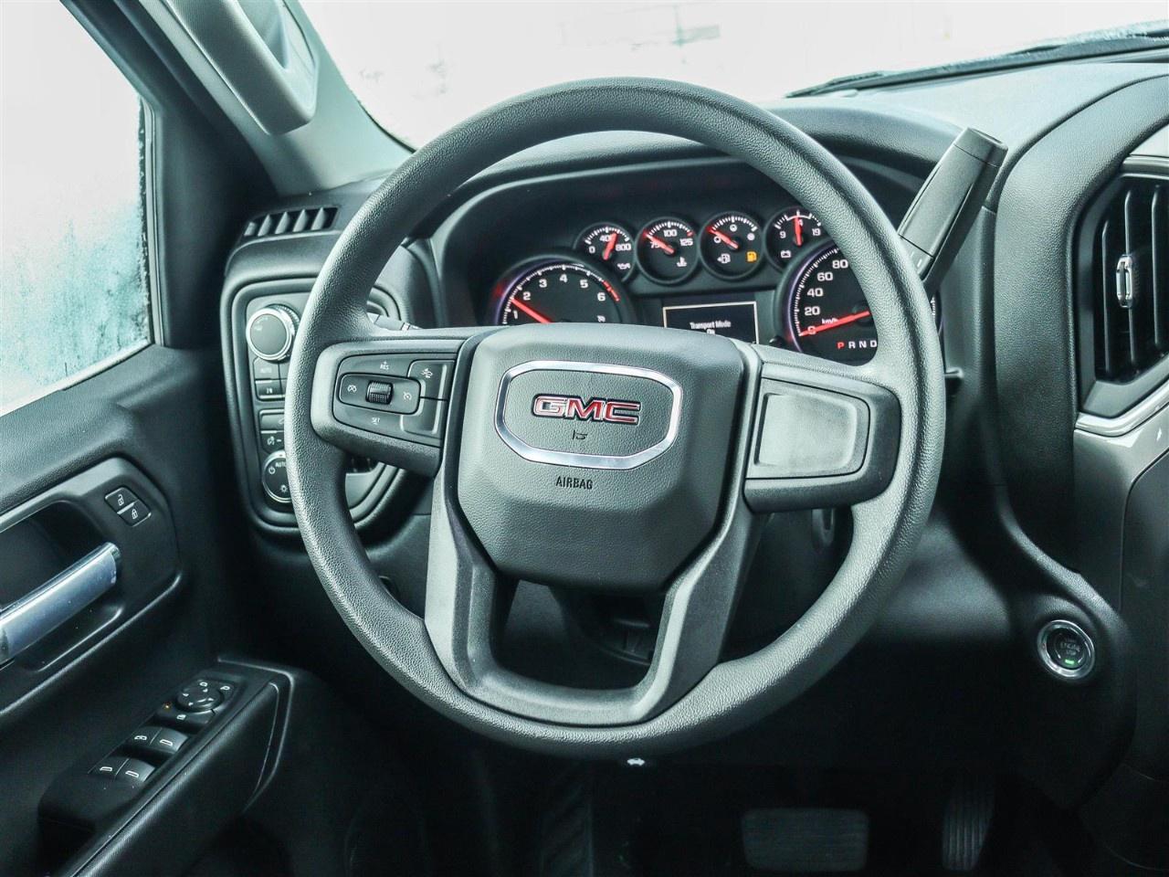 2026 GMC Sierra 1500 Crew Cab Short Box 4-Wheel Drive Pro Photo