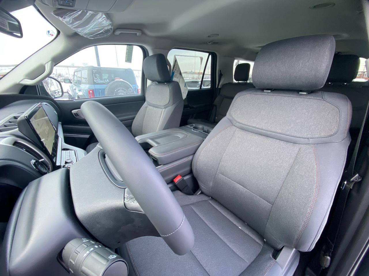 2025 Ford Expedition Active 4dr 4x4 Photo