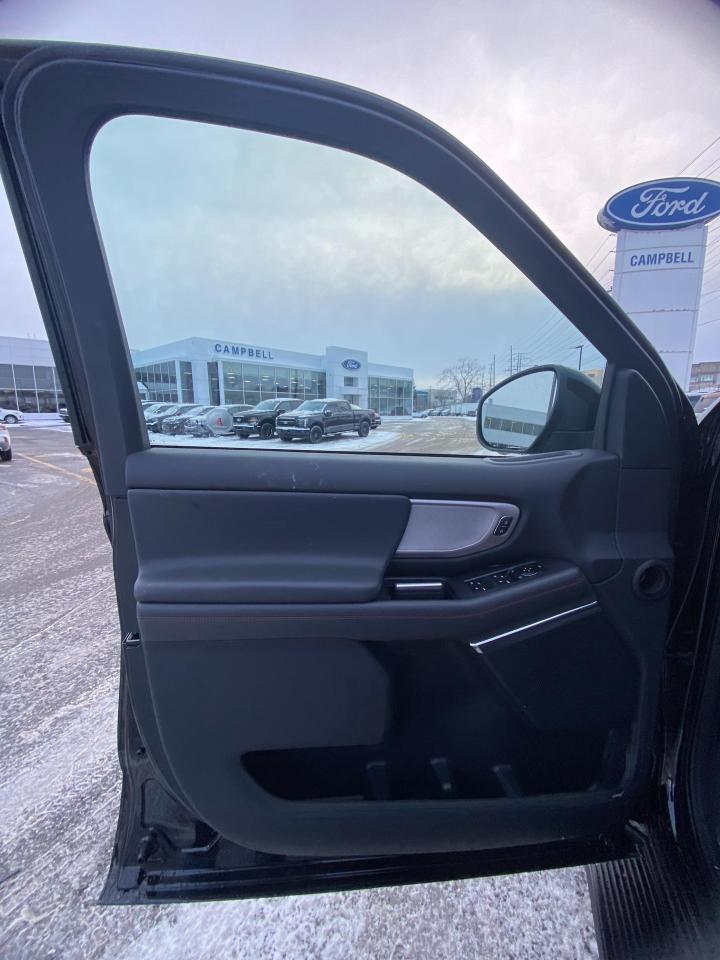 2025 Ford Expedition Active 4dr 4x4 Photo