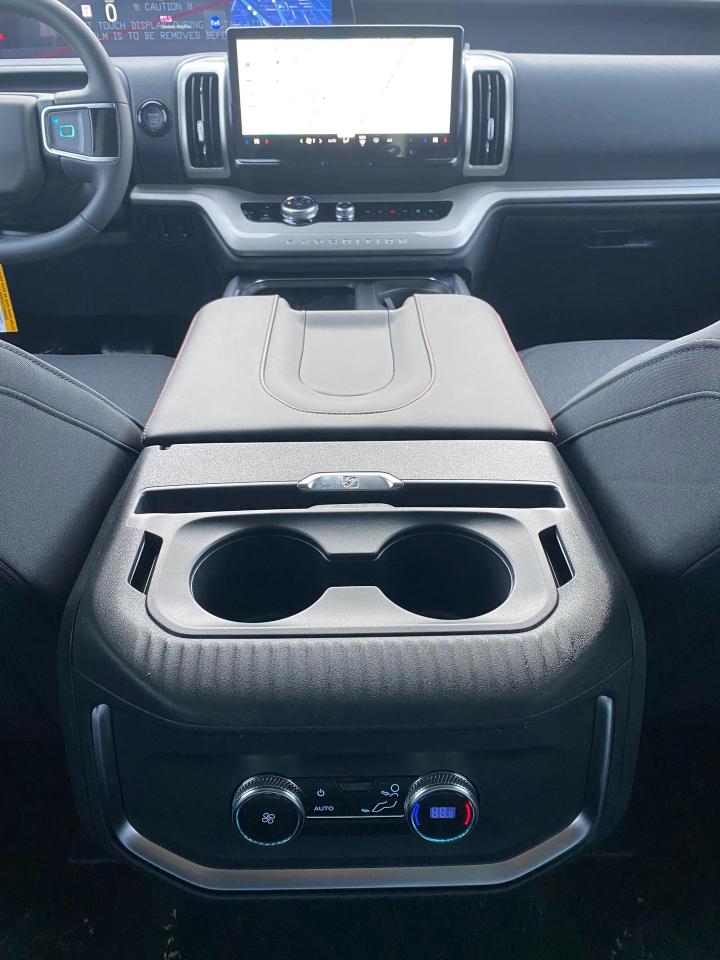 2025 Ford Expedition Active 4dr 4x4 Photo