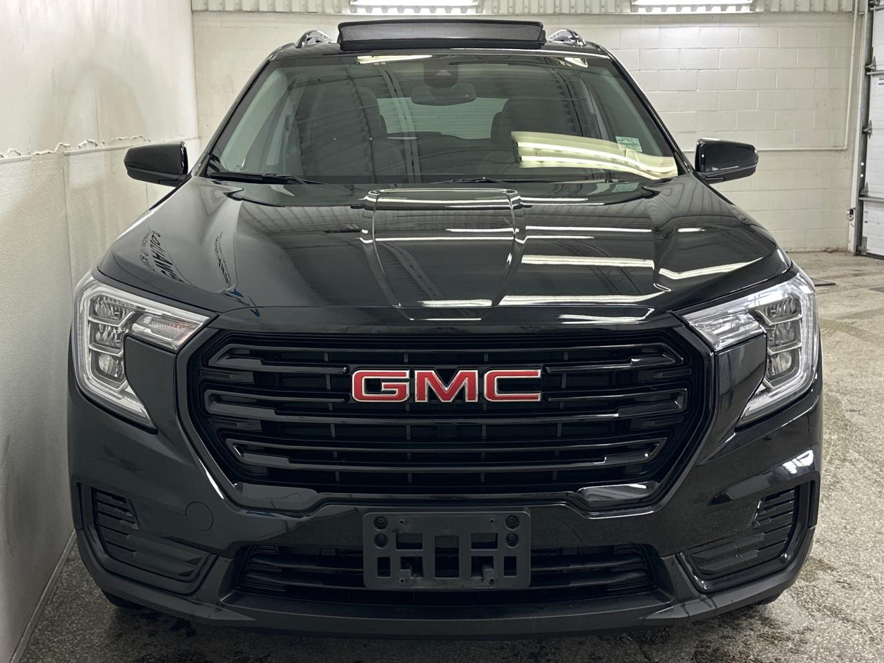 2024 GMC Terrain SLE 4dr All-Wheel Drive Photo