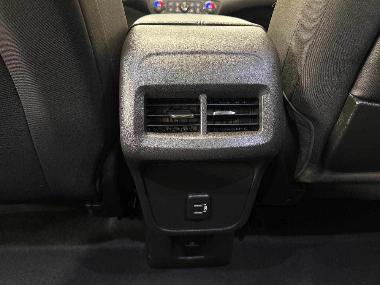 2024 GMC Terrain SLE 4dr All-Wheel Drive Photo