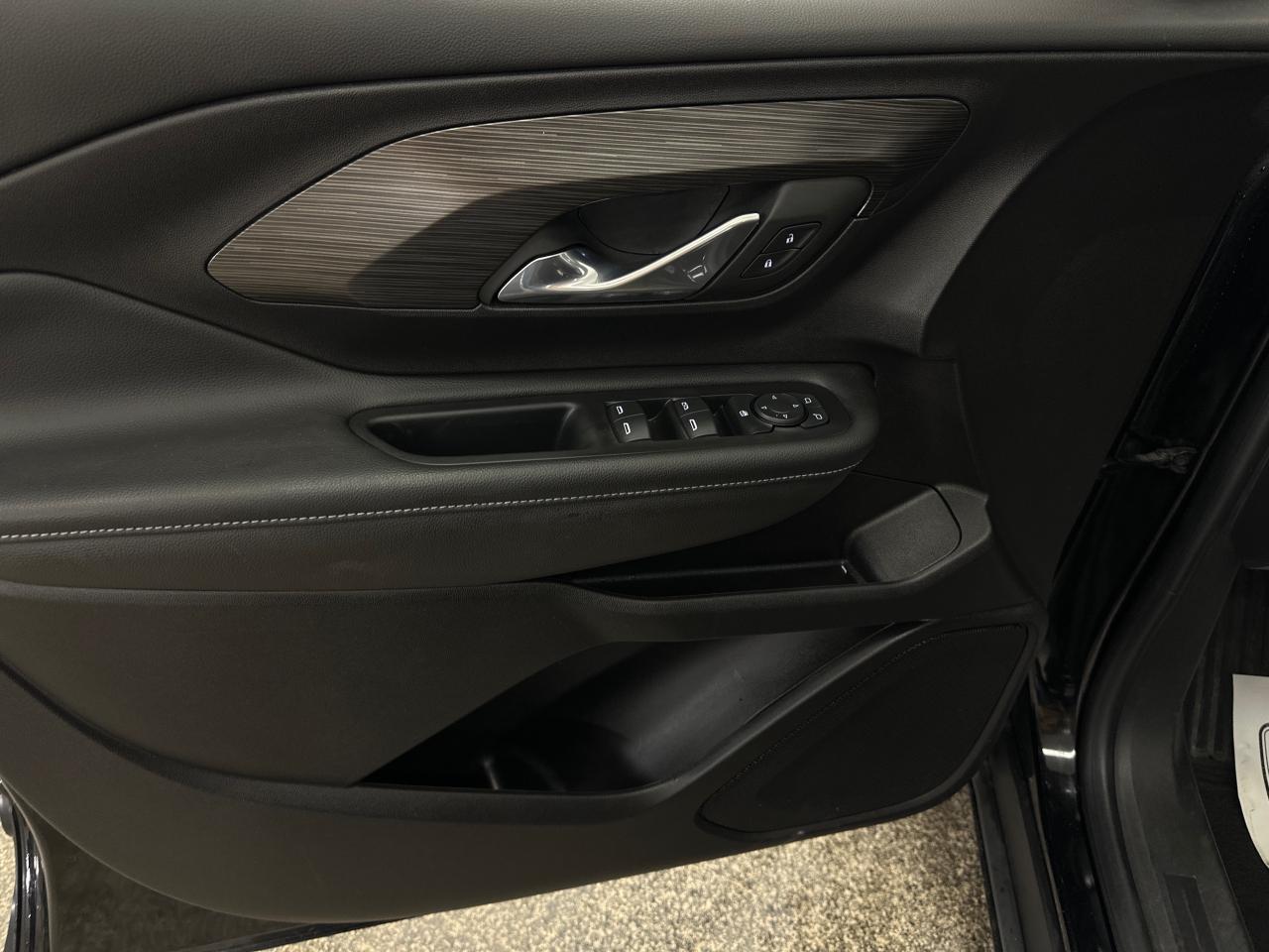 2024 GMC Terrain SLE 4dr All-Wheel Drive Photo