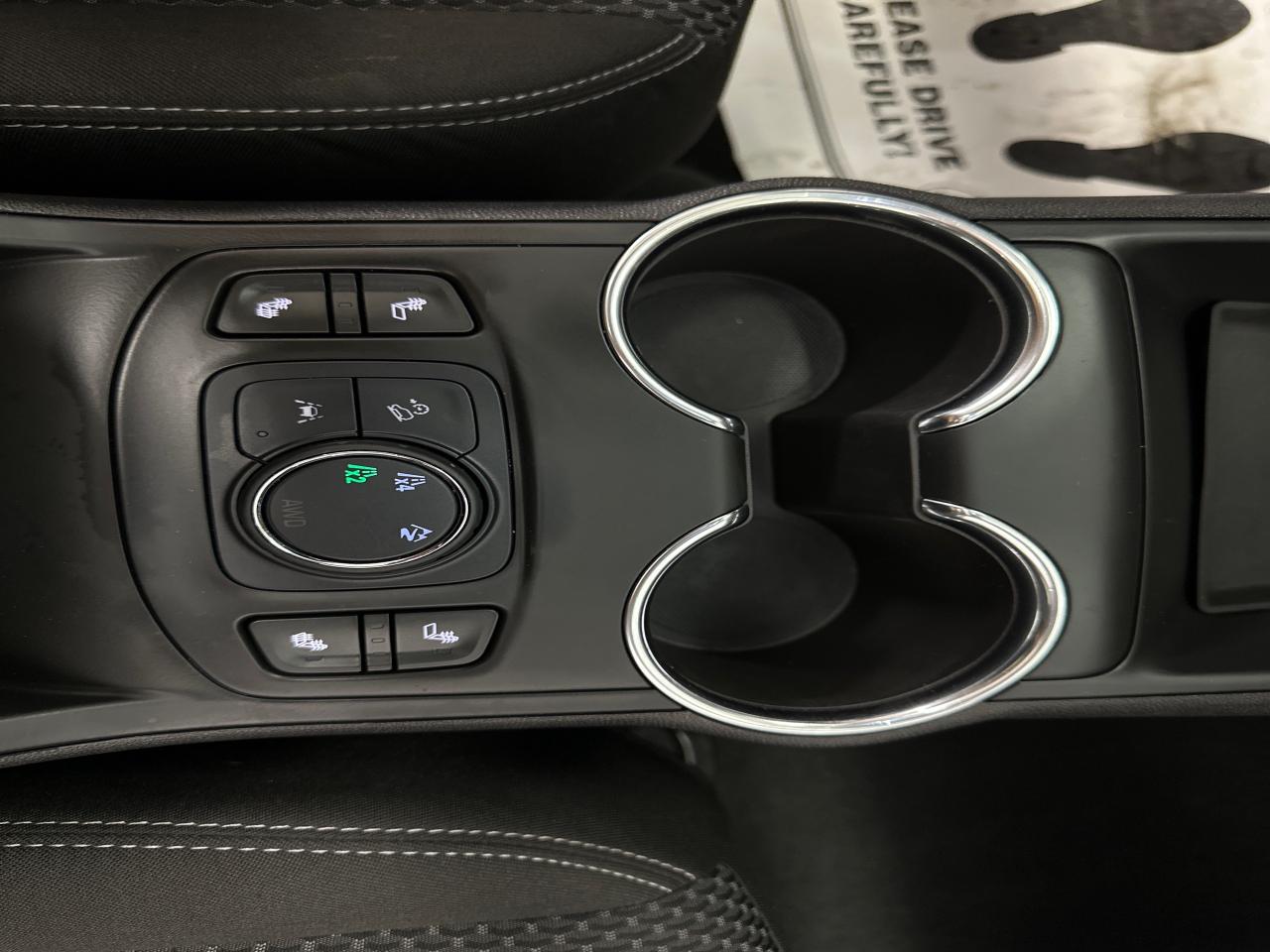 2024 GMC Terrain SLE 4dr All-Wheel Drive Photo