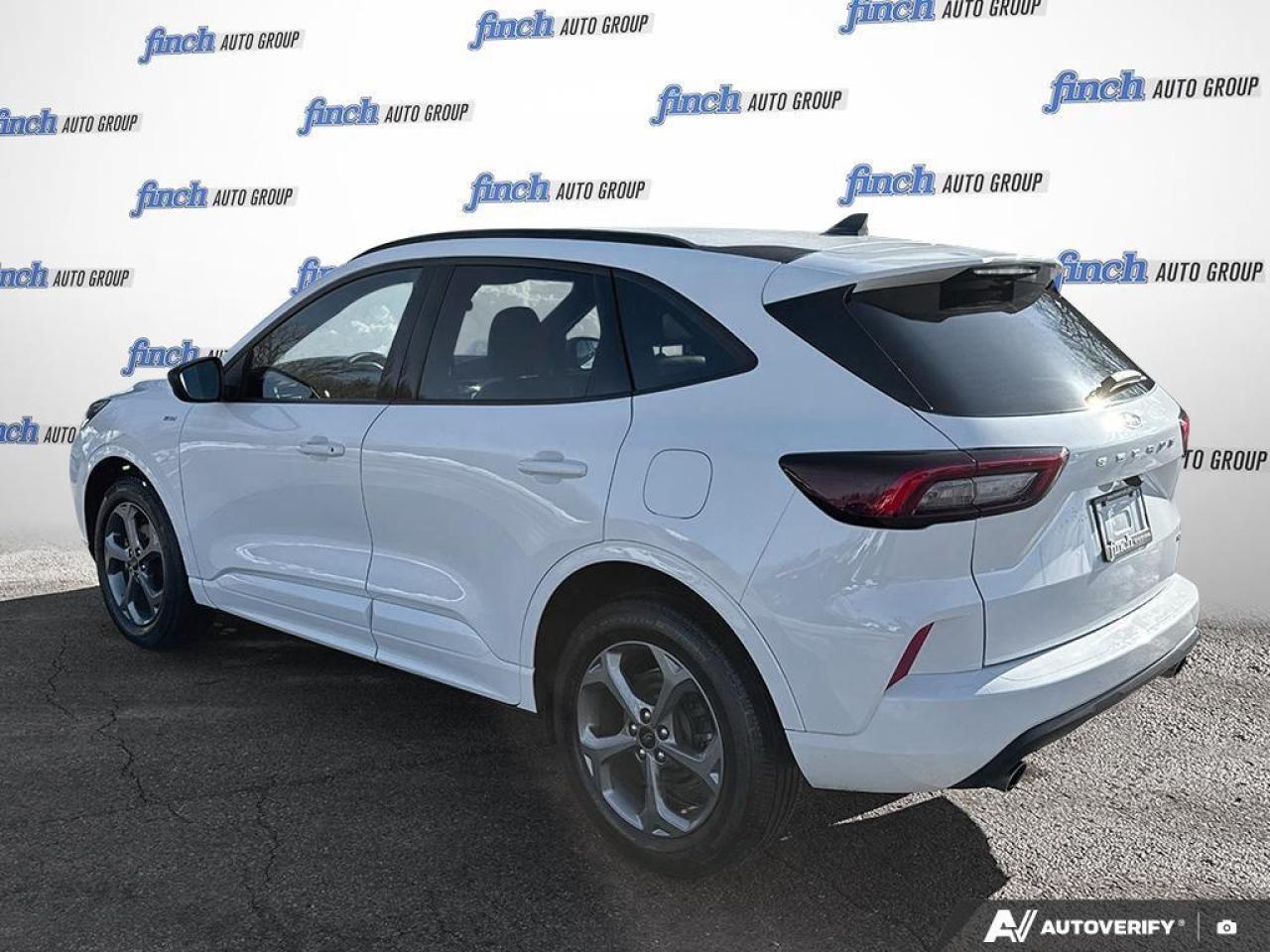 2023 Ford Escape ST-Line 4dr All-Wheel Drive Photo3