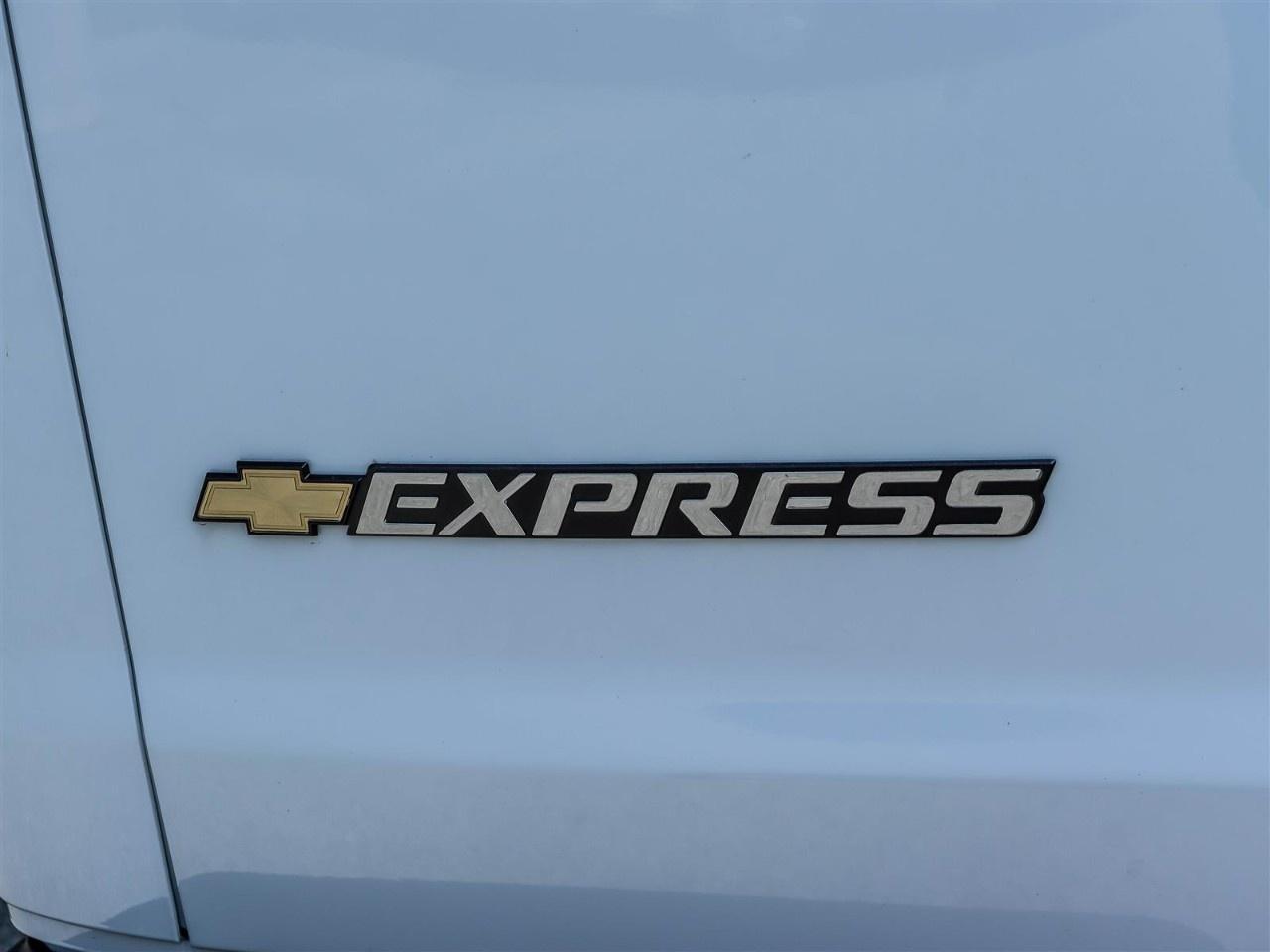 2025 Chevrolet Express Cargo Van 2500 Extended Wheelbase Rear-Wheel Drive Photo